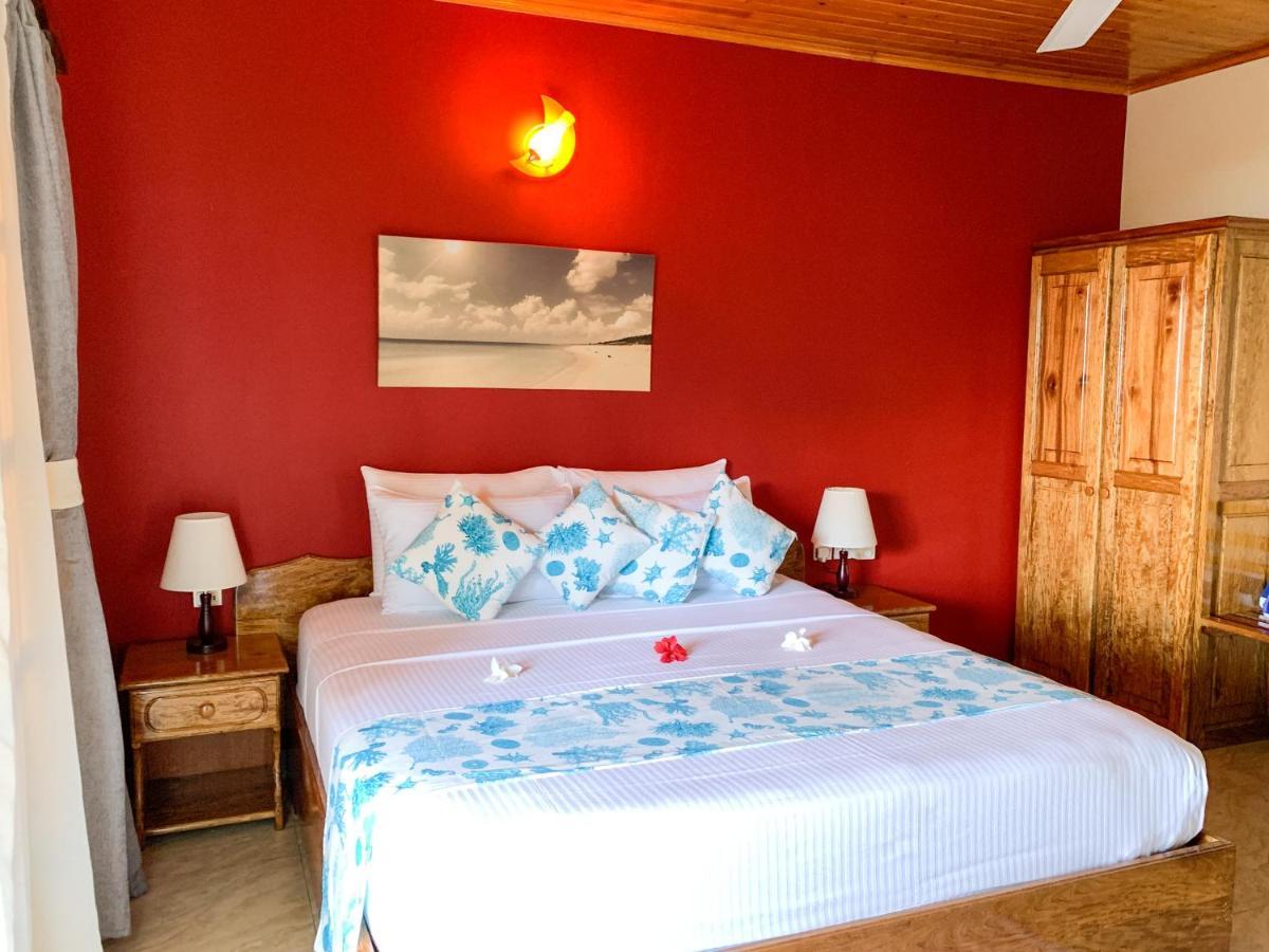 Exotic Guest House Anse Volbert Village  Exterior photo