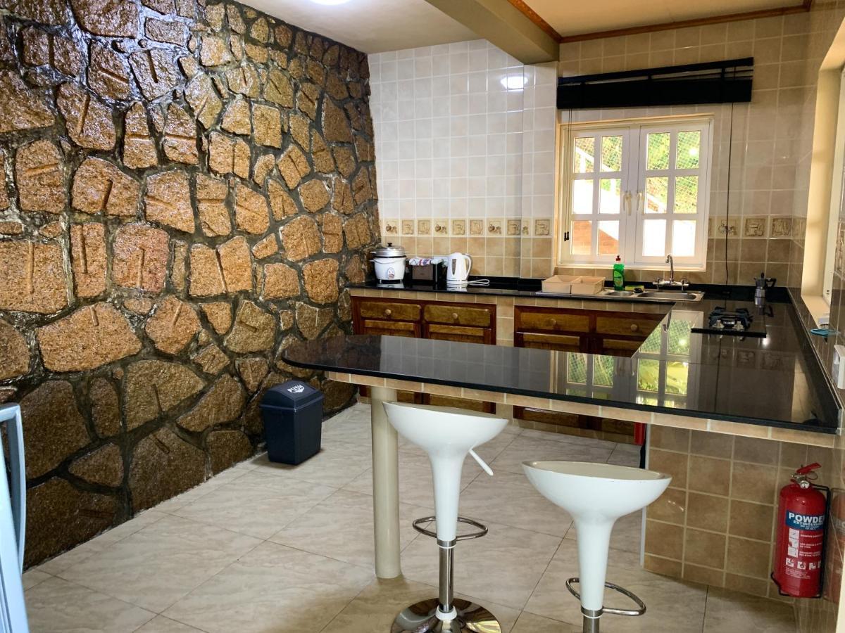 Exotic Guest House Anse Volbert Village  Exterior photo