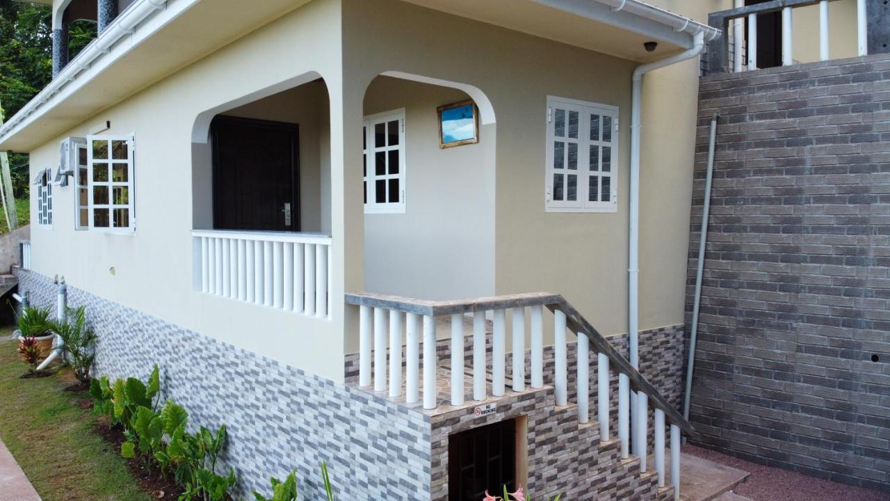 Exotic Guest House Anse Volbert Village  Exterior photo