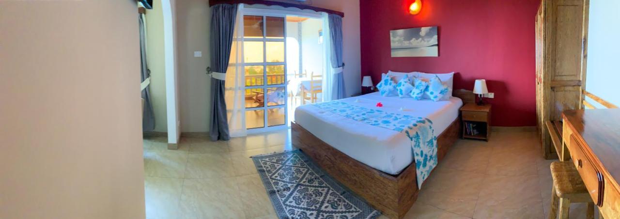 Exotic Guest House Anse Volbert Village  Exterior photo