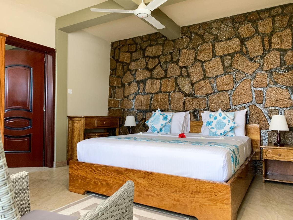 Exotic Guest House Anse Volbert Village  Exterior photo