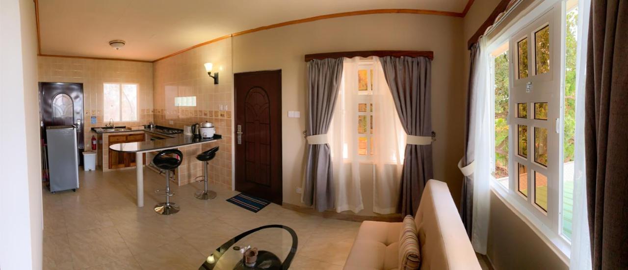 Exotic Guest House Anse Volbert Village  Exterior photo