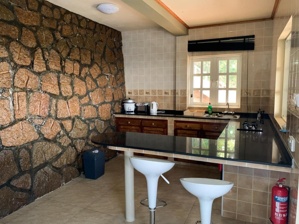 Exotic Guest House Anse Volbert Village  Exterior photo